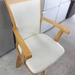 ② ダイニングチェア 回転式 ニトリ 肘付き アームチェア 回転チェア☆ 札幌市 北区 屯田 の画像