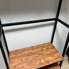 ヴィンテージ風ハンガーラックの画像