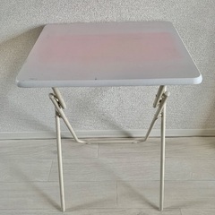 【無料】折りたたみテーブルの画像