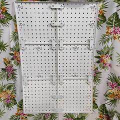 パンチングボードの画像