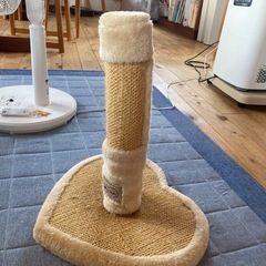 猫の爪とぎ(ハート型) キャットタワーの画像