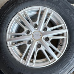 ハイエース タイヤホイール Granverd 15インチ 139.7の画像
