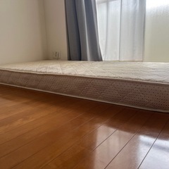 ベッドマットレスの画像