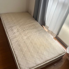 ベッドマットレス