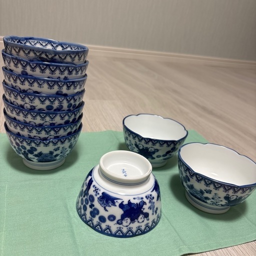 青白磁 子供の図柄　食器　全25セットづつあります！