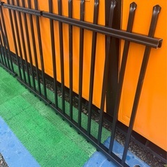 手すり フェンス 鉄製 全体的長さ約3m20cmの画像