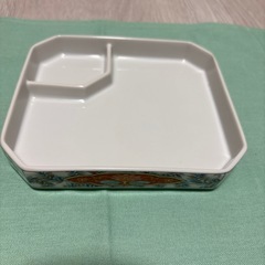 青白磁 子供の図柄　食器　全25セットづつあります！の画像