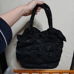 ブランド不明 フリルハンドバッグの画像