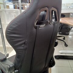 ★リユースのサカイ日立店★HJ7110  ゲーミングチェア ブラック H92×D60×W64 クリーニング済み の画像