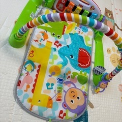 ベビージム　フィッシャープライス　あんよでキック