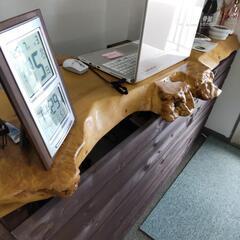 1点物テーブルの画像