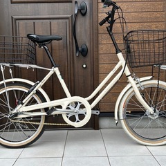 ︎【美品】ブリヂストン　ベガス　ミニベロ自転車 アイボリー　直接引き渡し希望⭐︎ 
の画像