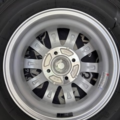 ⑫軽トラ・箱バン用の新品タイヤと新品ホイールと新品ナット付きの画像