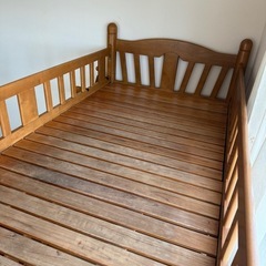 2段ベッドの画像