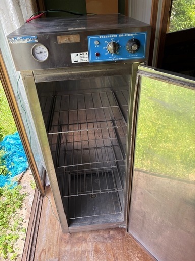 【値下げ】ニチワ　電気式食器消毒保管機