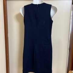【未使用に近い】UNIQLOネイビーシンプルワンピースの画像