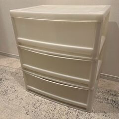 衣装ケース 乳白色