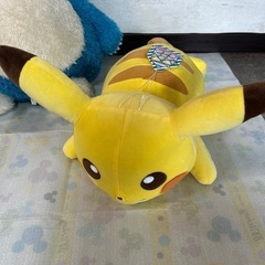 カビゴン　ピカチュウ　ぬいぐるみの画像