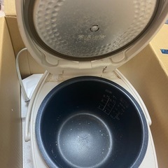 炊飯器(7月いっぱいで処分予定)の画像