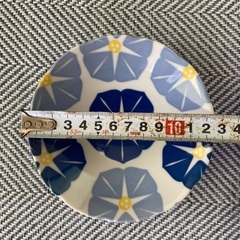 たち吉の小鉢　箱入り　直径13cm程度の画像