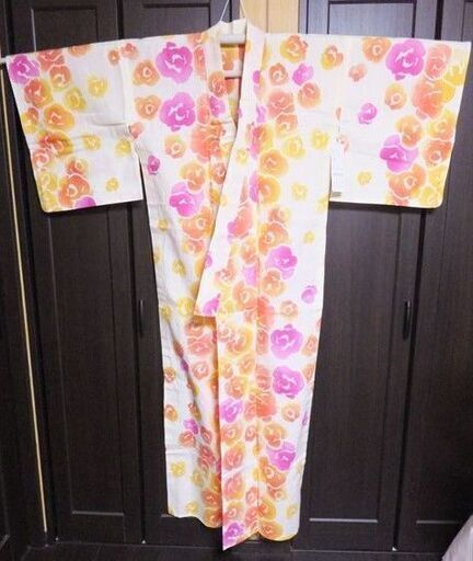 ツモリチサト★白地バラ柄浴衣★注染