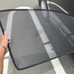 トヨタ　ヴォクシー ノア 80系 遮光 サンシェード　網戸　運転席・助手席用　マグネットでつきます。の画像