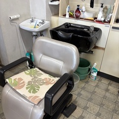【中古】シャンプー台、椅子、シャンプーボールの画像
