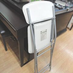 ② ニトリ 折りたたみチェア ラパーマ 幅39cm 奥行55cm 高さ83cm ホワイト 椅子 イス 札幌 西岡店の画像