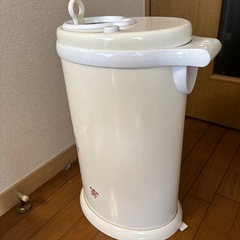 ubbiオムツペールの画像
