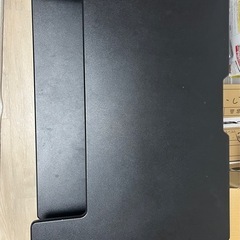 コンピューターデスクの画像