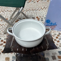焚き火台及びキャンプ道具の画像
