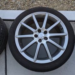 レガシィ　ツーリングワゴン　スペックB 18インチホイール 4本