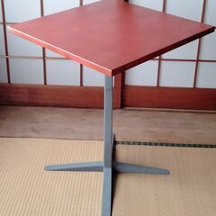 テーブル　小の画像