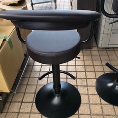 昇降式カウンターチェア　ブラックの画像