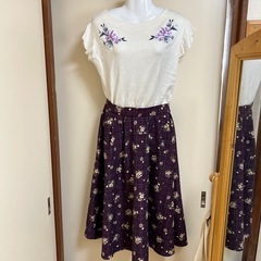 【新品未使用】earth music &ecology膝丈花柄スカート