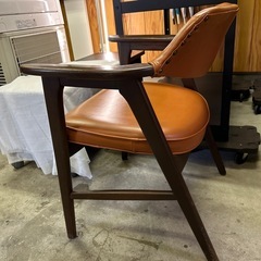 アンティークショップ購入 ダイニングチェアの画像