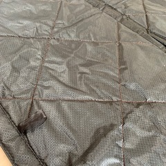 美原店　断熱カーテン　カーテンのみ　中心マグネット開閉開閉の画像