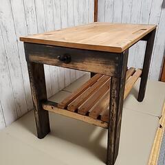 ◼️手作り机◼️カフェテーブルにもの画像