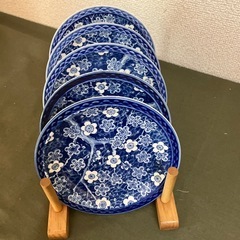 お皿の画像