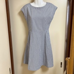 【未使用に近い】UNIQLO爽やか膝丈ワンピース