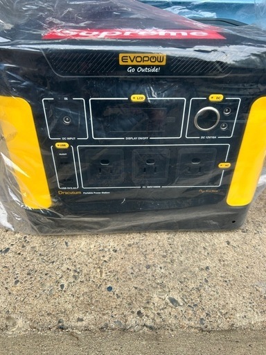 ポータブル電源　一度使用ほぼ新品