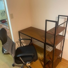 ＰＣデスクとオフィスチェア