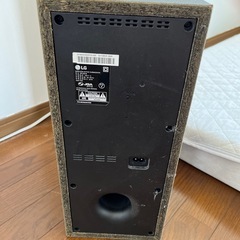 シャープ 42型テレビ&サウンドバーの画像