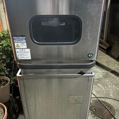 【中古品】ホシザキ 業務用食器洗浄機
の画像