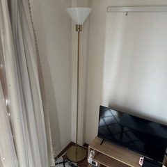 間接照明　フロアランプ　ikea