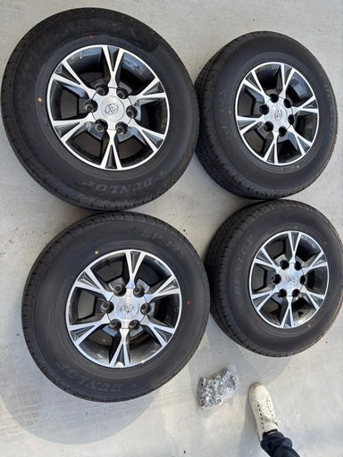 TOYOTA純正メーカーオプションハイエースアルミホイール15インチ 4本セット