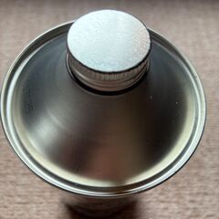 AUDI正規品　純正エンジンオイル １L 5w- 30　1本の画像