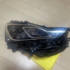 レクサスIS 純正　ヘッドライト　KOITO53-100