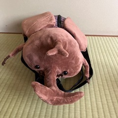 カブトムシ虫のリュックの画像