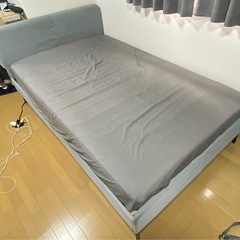 (無料で差し上げます)イケア　セミダブルベット、マットレスSLATTUM スラットゥム、収納ケース　の画像